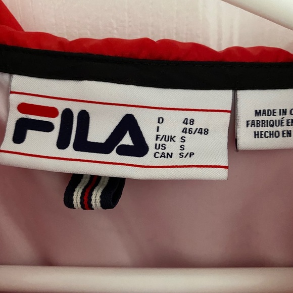 Oversized FILA wind breaker - Picture 3 of 3